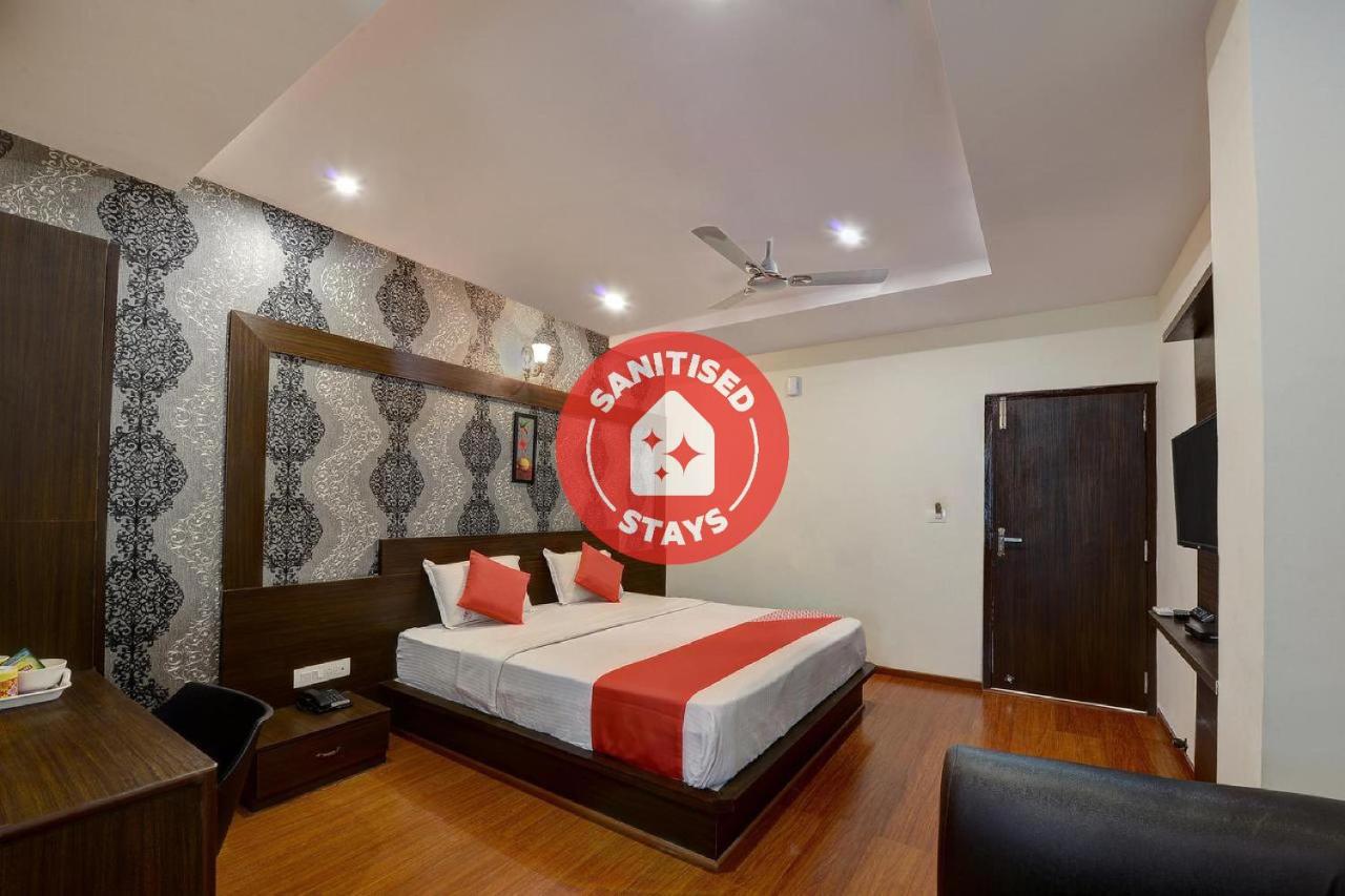 Capital O Hotel Samanvi International Belur  Esterno foto