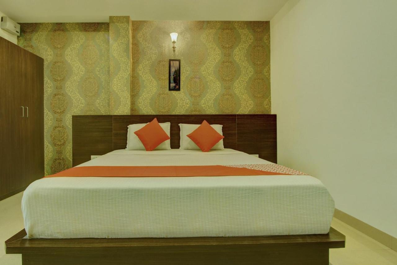 Capital O Hotel Samanvi International Belur  Esterno foto